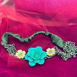 Metal/Fabric Flower Head Band